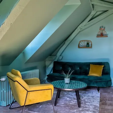 Guest house Casa Mila & - Raffinee Vue Loire, & Piscine Saint-Mathurin (Maine-et-Loire)