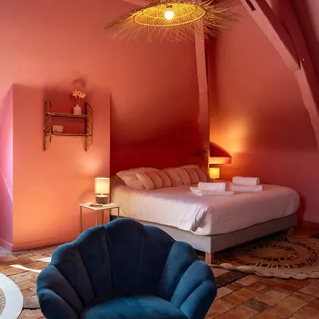 Casa Mila & - Raffinee Vue Loire, & Piscine Guest house Saint-Mathurin (Maine-et-Loire)